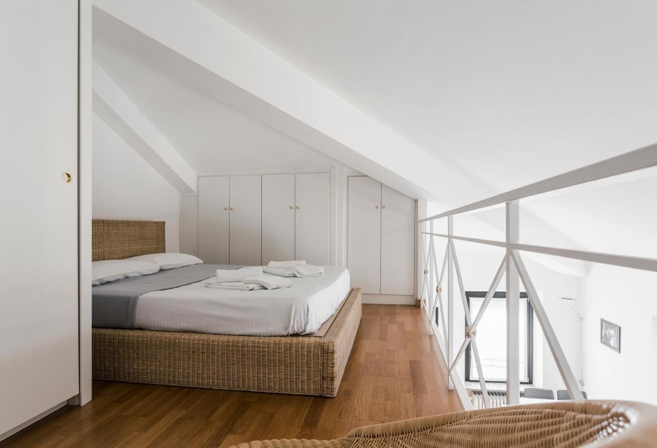 Apartamento Living Brera, a unique experience - Vicolo Fiori Milán Exterior foto