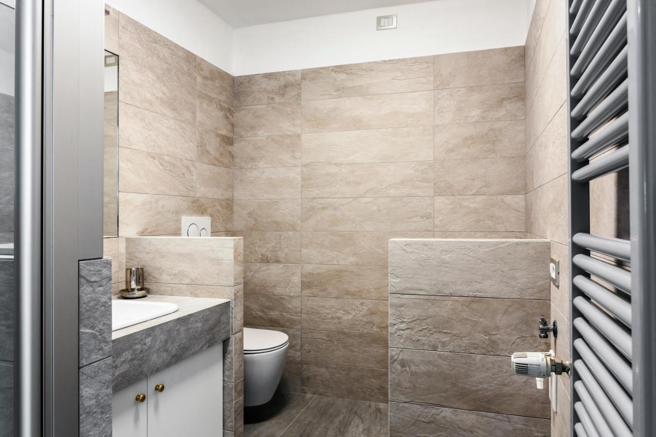 Apartamento Living Brera, a unique experience - Vicolo Fiori Milán Exterior foto